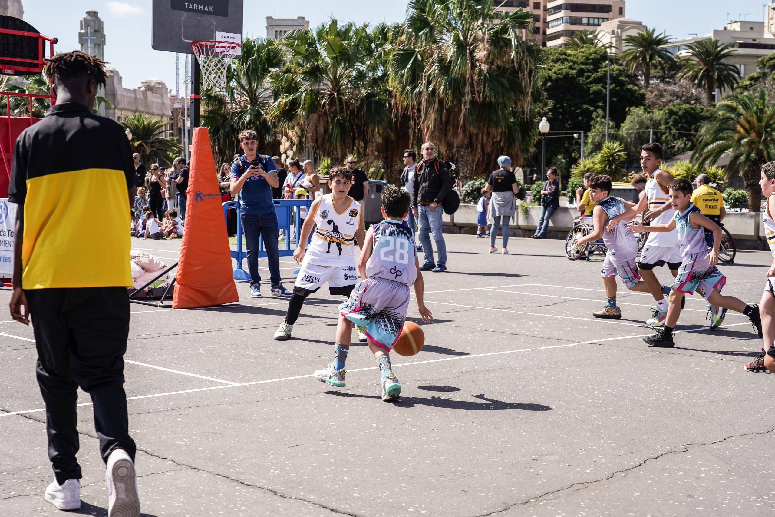 Torneo Puertos, fiesta del baloncesto en el corazón de Santa Cruz